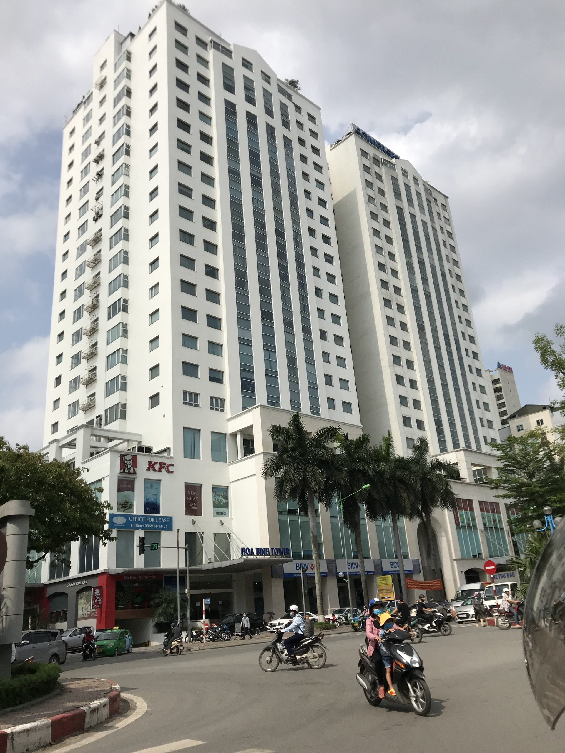 Tòa nhà Hòa Bình 106 Hoàng Quốc Việt, Cầu Giấy cho thuê văn phòng 2