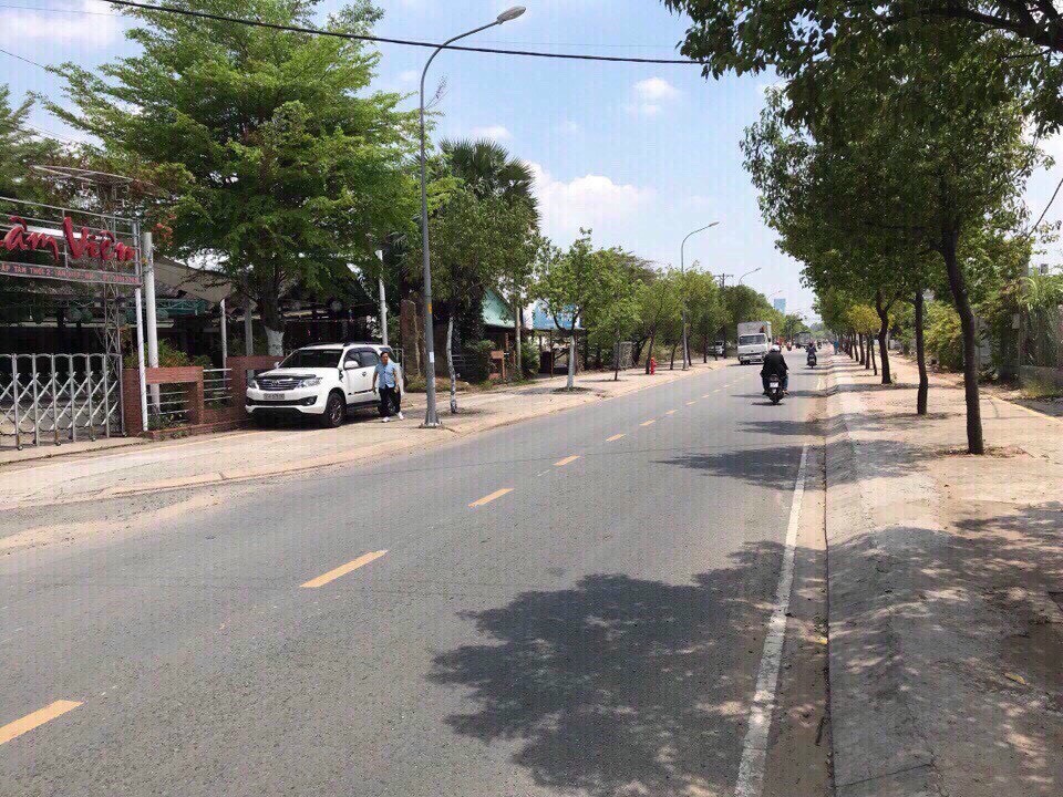 Bán đất mặt tiền đường song hành huyện Hóc Môn