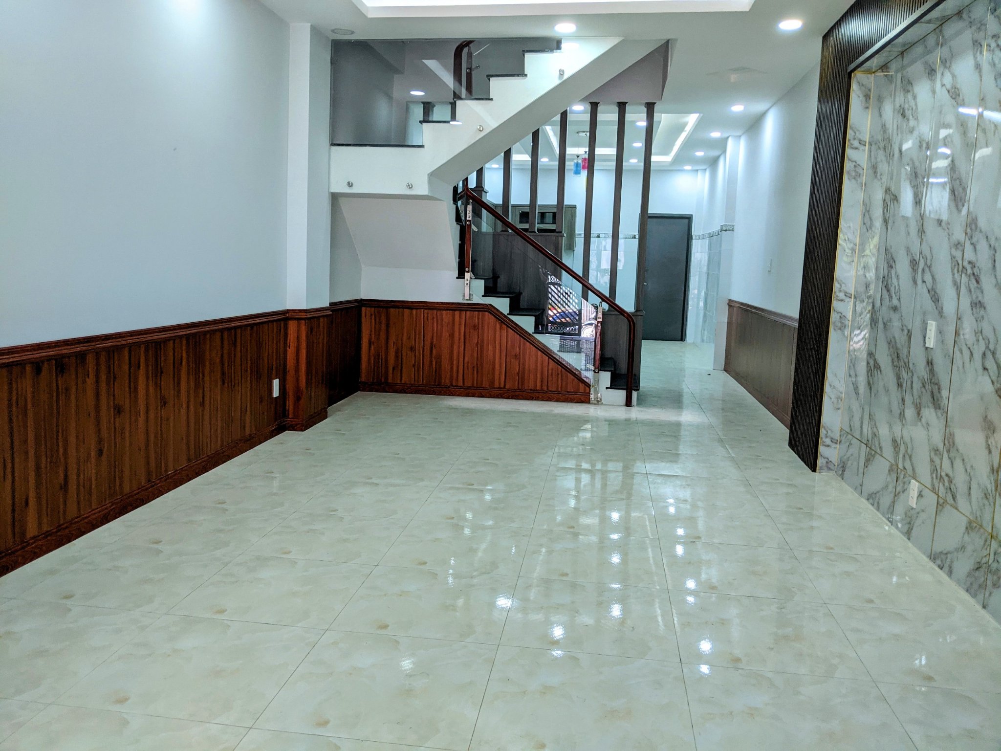 BÁN NHÀ 3 TẦNG, 1 SẸT HẺM 31 PHAN HUY ÍCH , 69m2, 7 TỶ 1 2