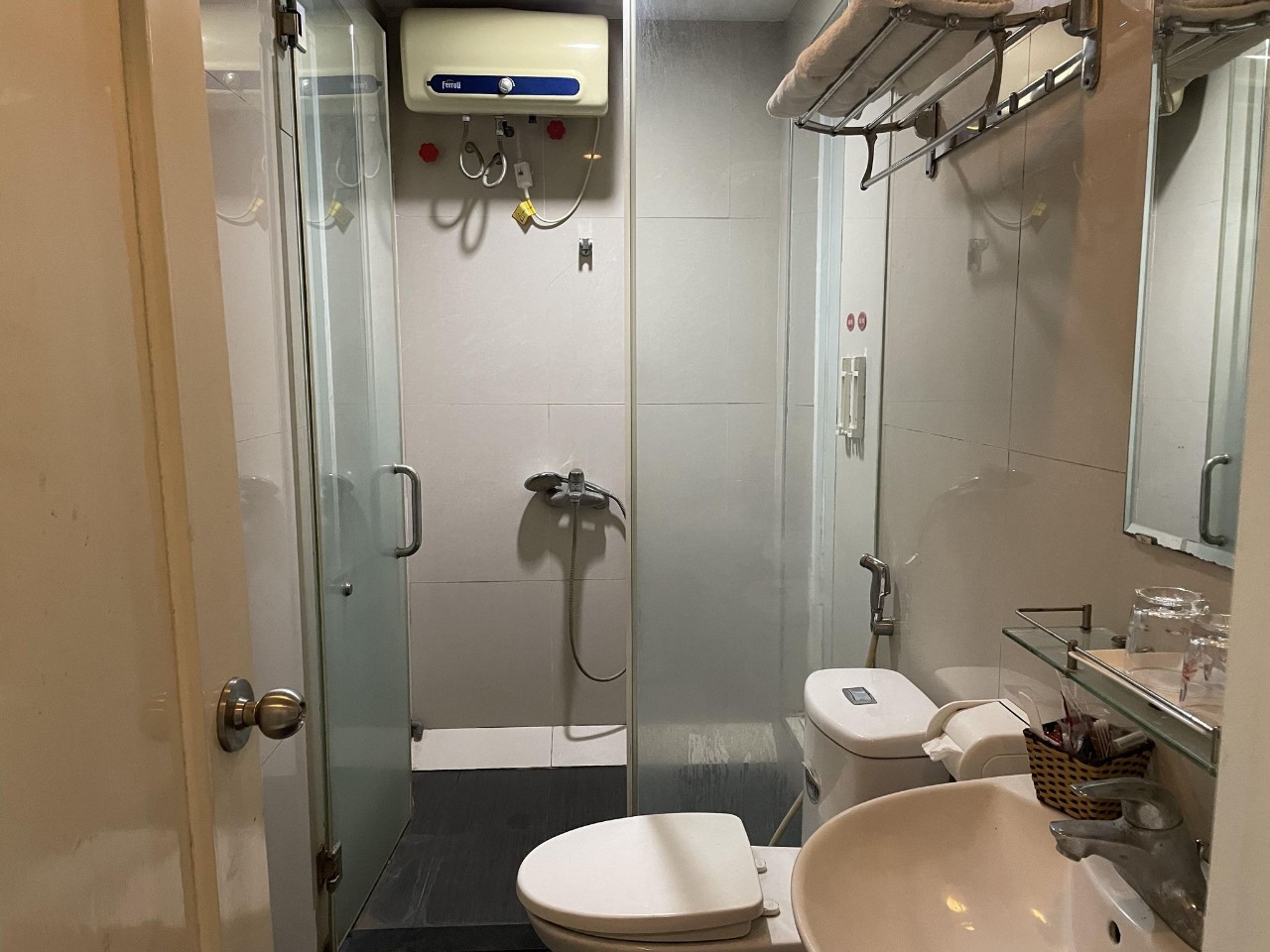 BÁN NHÀ PHỐ YÊN LẠC, HAI BÀ TRƯNG. VỊ TRÍ ĐẸP, DÂN TRÍ CAO, DT60M2, 6 TẦNG. Giá 16.3 tỷ. 4
