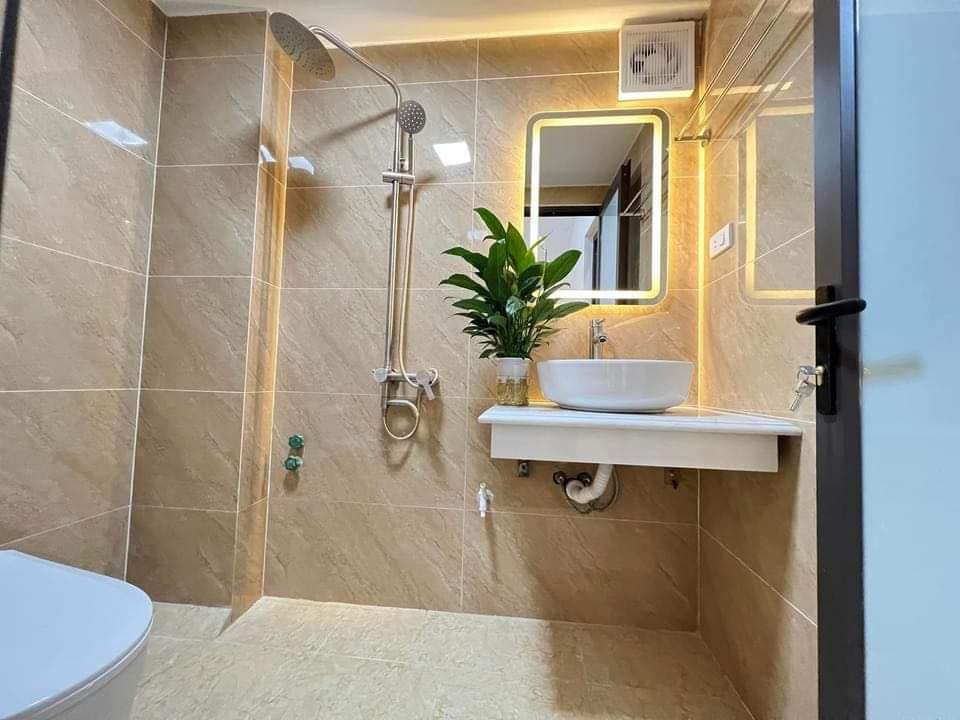 BÁN NHÀ PHỐ NGUYỄN VĂN CỪ, LONG BIÊN, HÀ NỘI. 52M2, Giá 3.9 Tỷ, Vừa ở vừa kinh doanh, 3