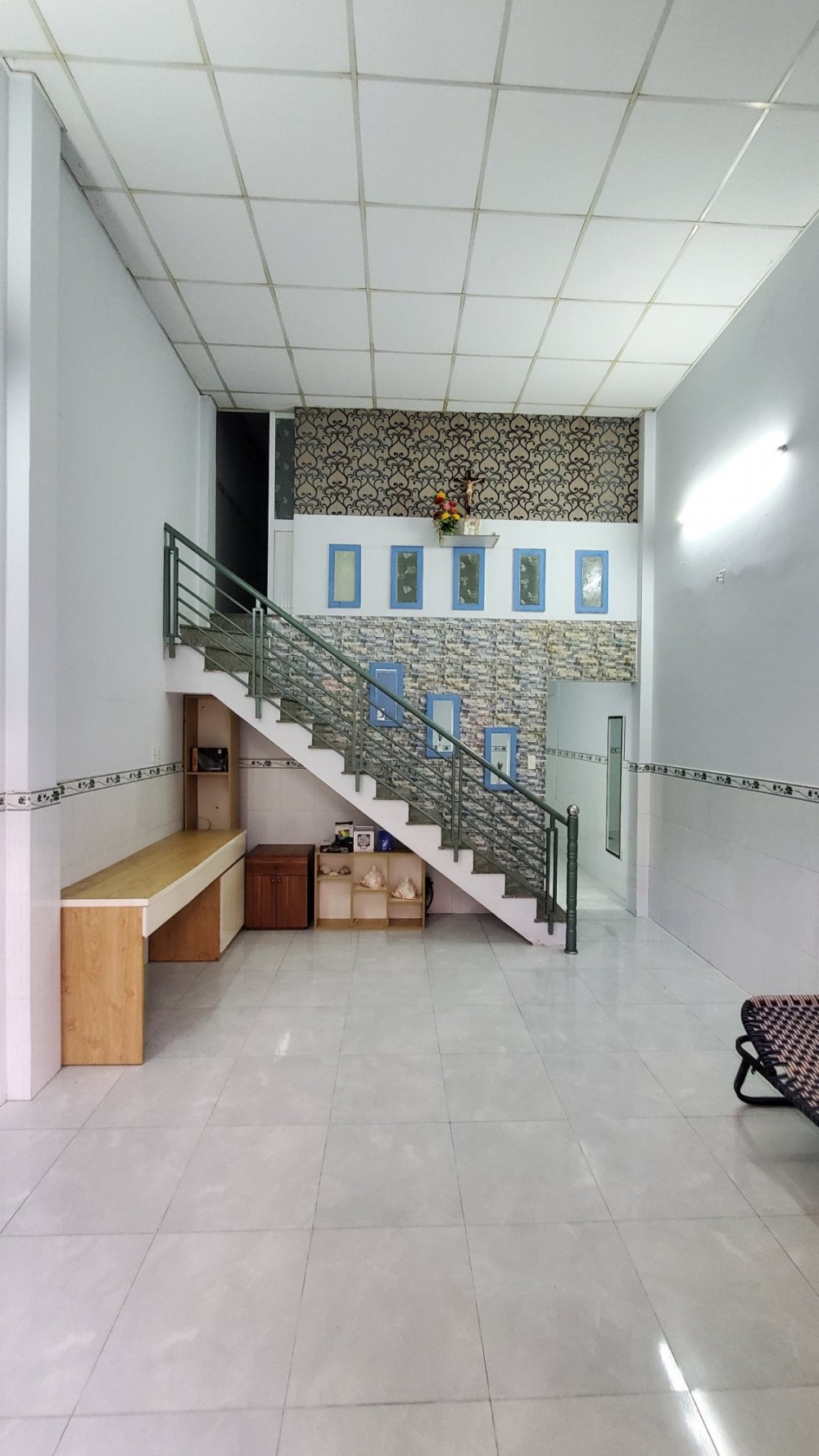 Nhà đẹp-Đường 6m Cách chợ Hiệp Thành 200m, ngang lớn 4.7m 3 tầng chỉ 4 tỷ 750. 5