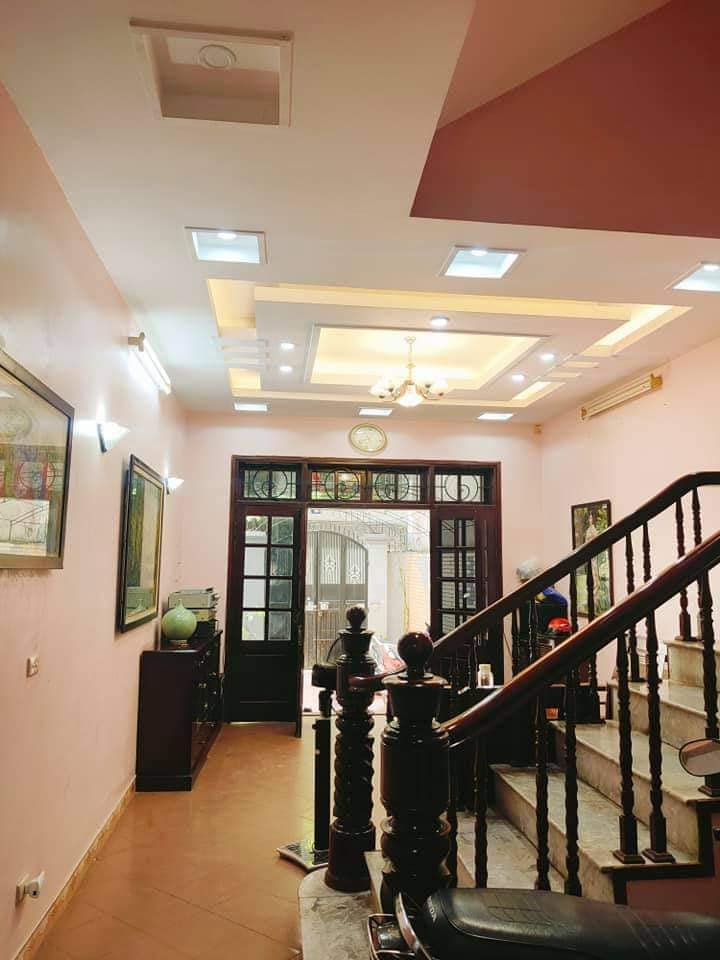 Phố Cầu Giấy – ngõ rộng ba gác – sổ nở hậu – diện tích 100m² - 4 tầng – giá 9.7 tỷ 5