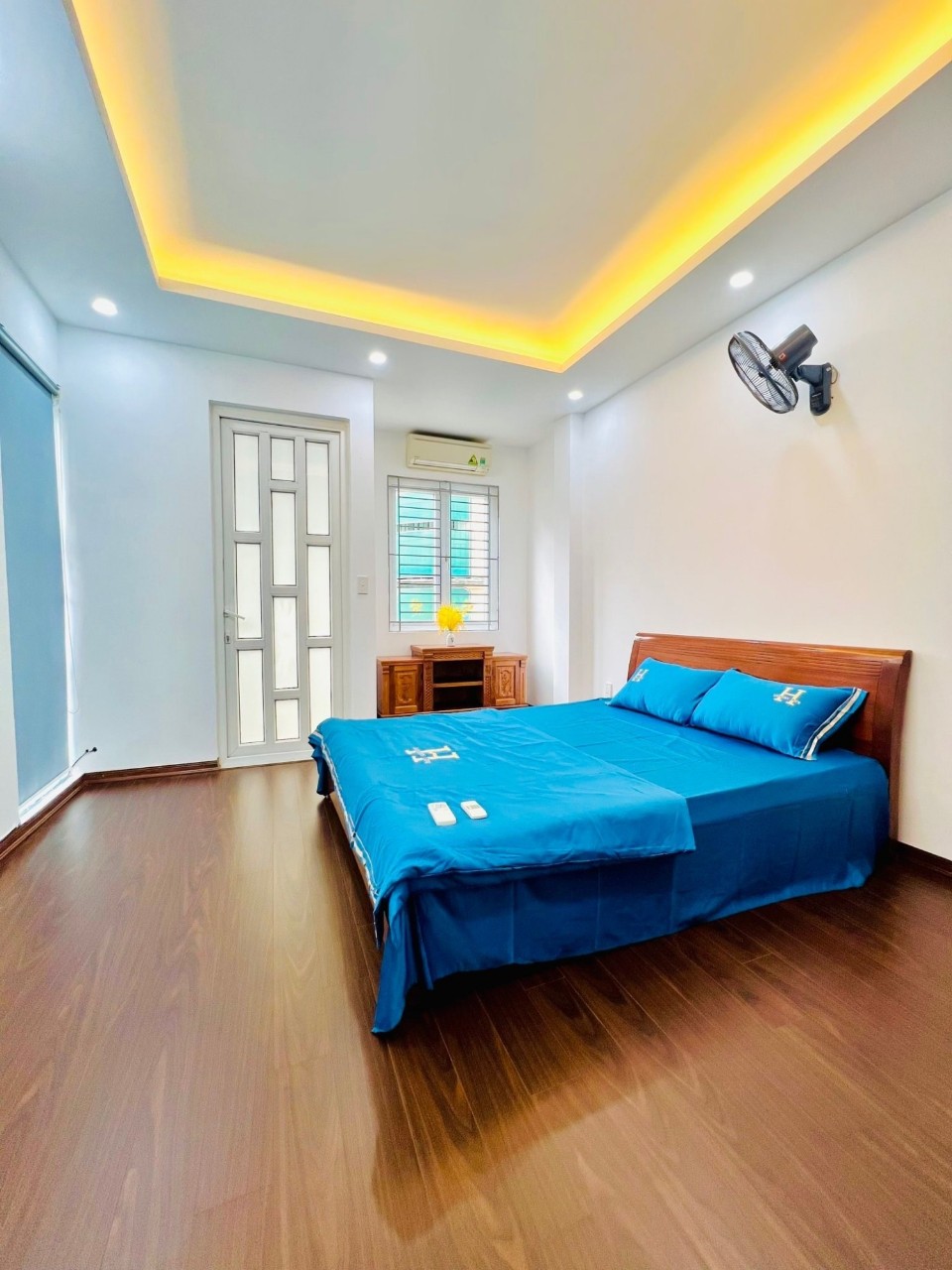 NHÀ ĐẸP, LÔ GÓC, PHỐ YÊN LẠC, HAI BÀ TRƯNG, DÂN TRÍ CAO, AN NINH TỐT. Chỉ 5.5 tỷ. 5