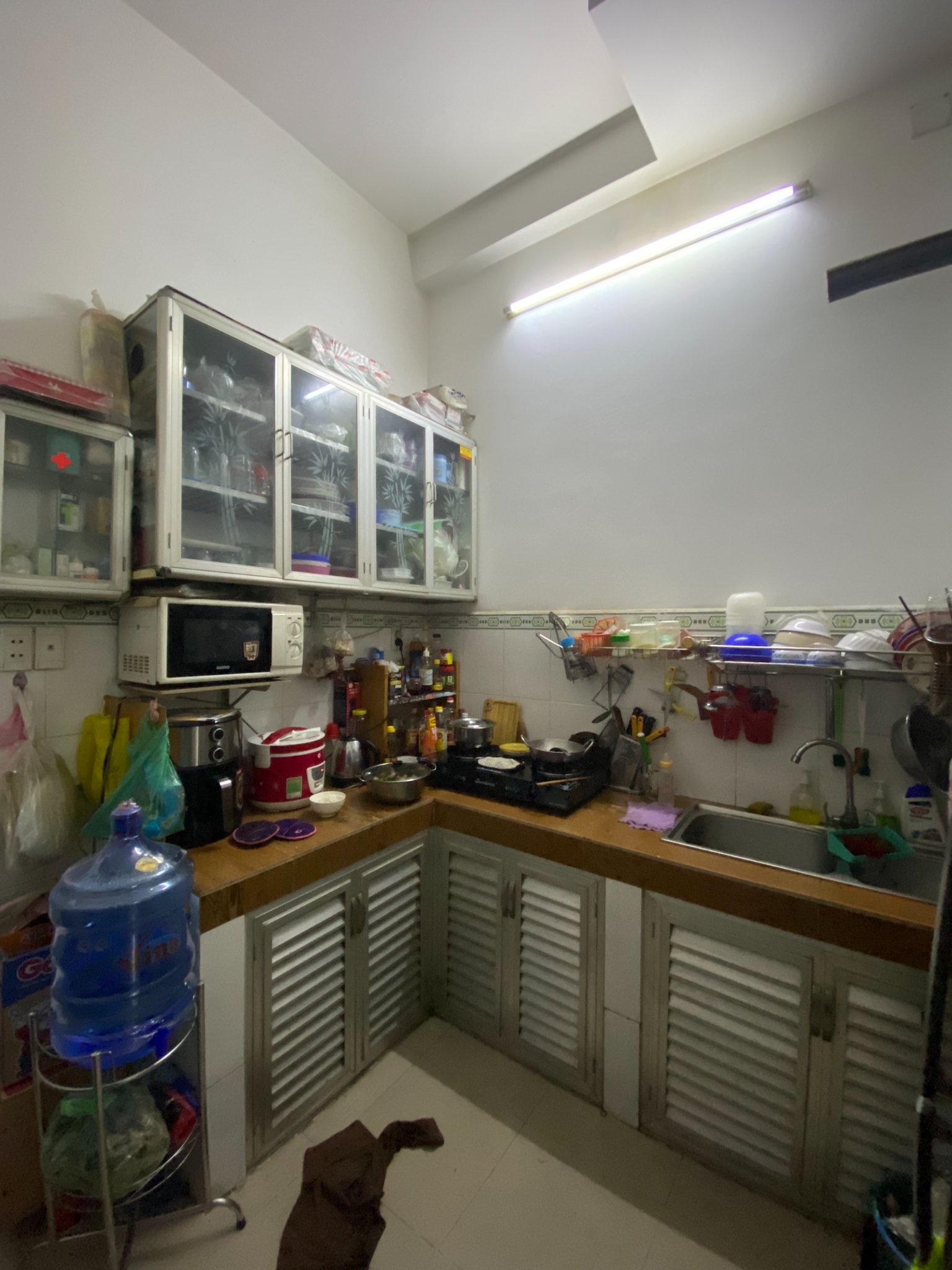 CHÍNH CHỦ BÁN NHÀ  HẺM 6M THÔNG TỨ TUNG RA NGUYỄN TRỌNG TUYỂN & LÊ VĂN SỸ KHU VỰC VÒNG XOAY LĂNG CHA CẢ 4