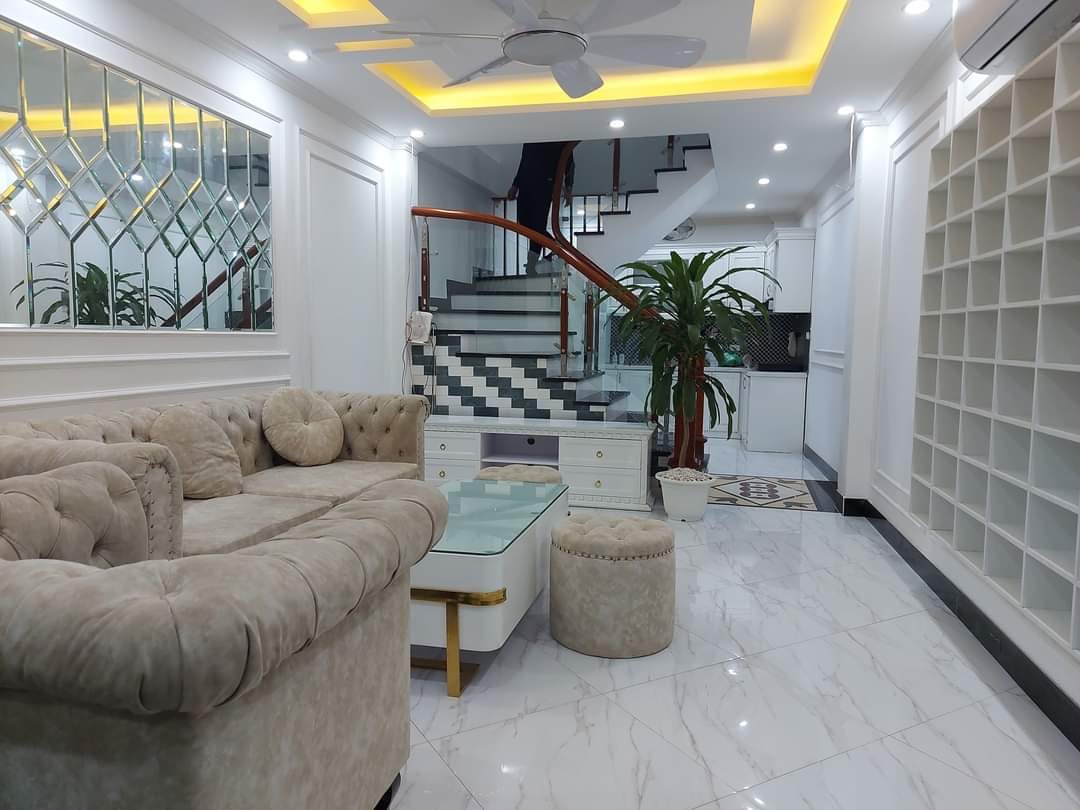 Nhà cũ tiện xây mới - Hẻm xe hơi 6m thông - Vừa ở vừa kinh doanh - Nhỉnh 5 tỷ