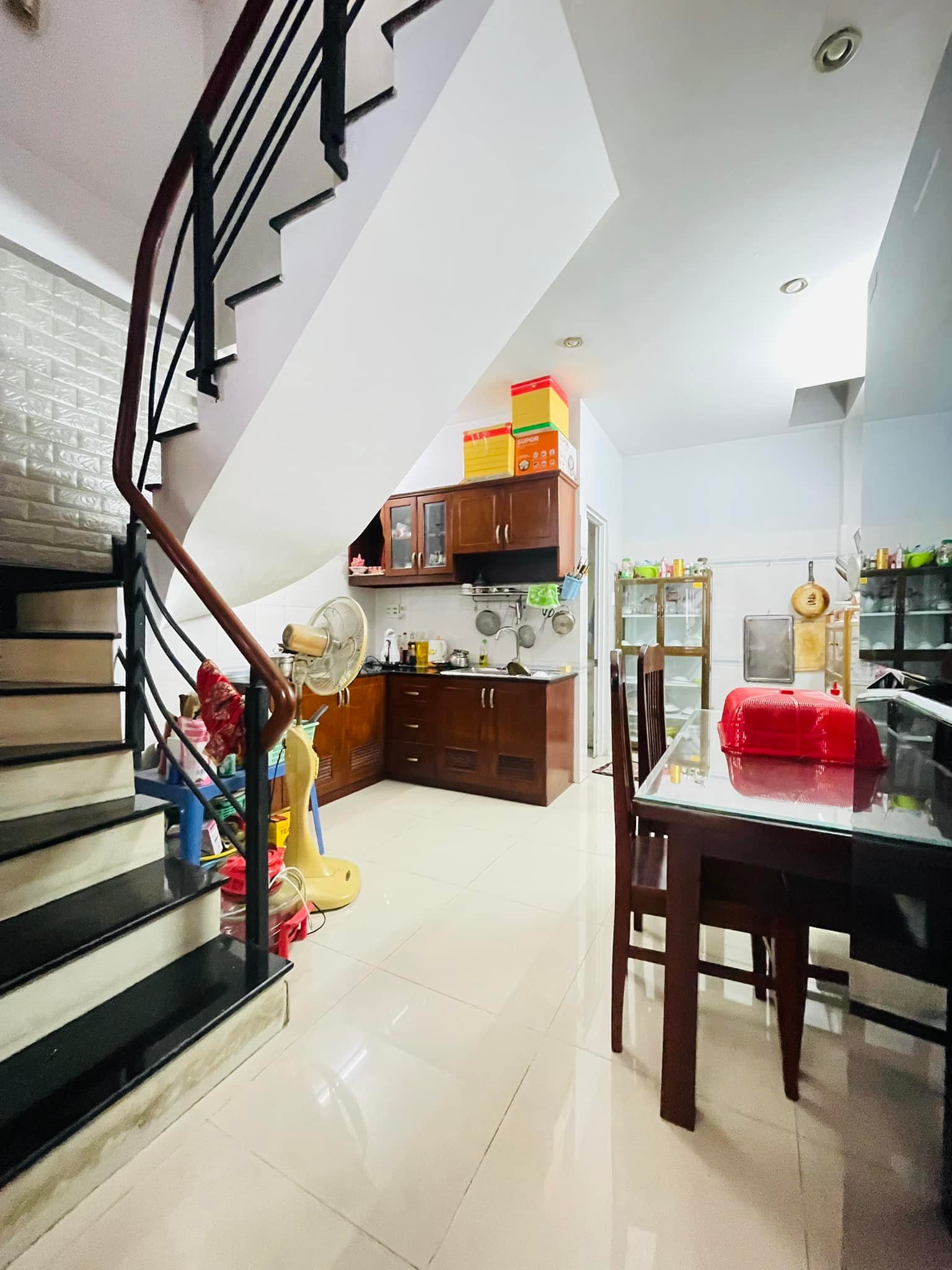 ĐƯỜNG NHỰA 6m, PHẠM VĂN BẠCH TÂN BÌNH, 67 m2, 2 TẦNG, 3 PN, 5 TỶ 5 2
