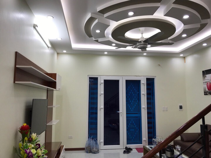 Cho thuê Nhà mặt tiền Phường Liên Bảo, Vĩnh Yên, Diện tích 300m², Giá 15.000.000 Triệu/tháng - LH: 0855823833 4