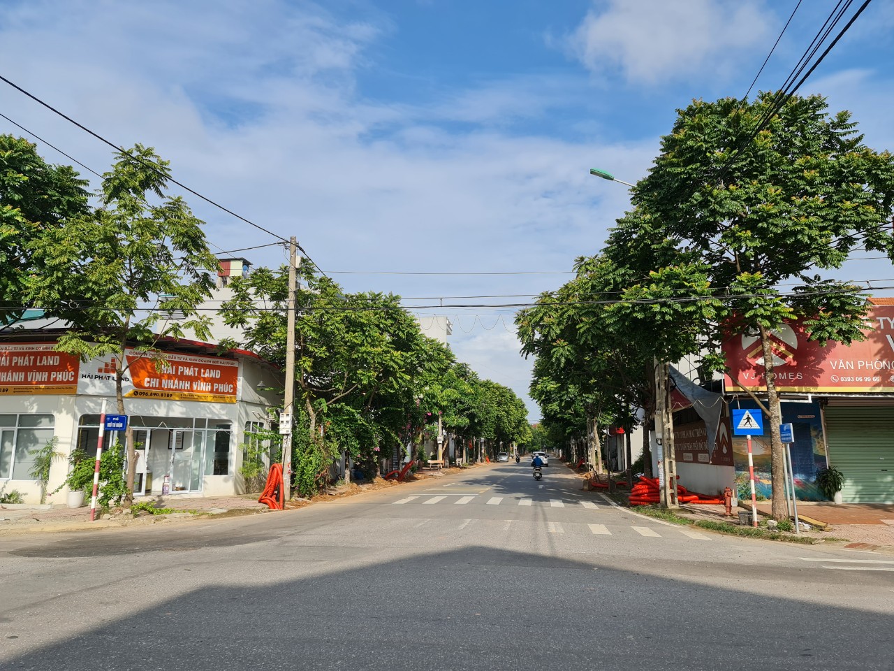 Đang hoàn thiện nhà cần bán nhanh 3