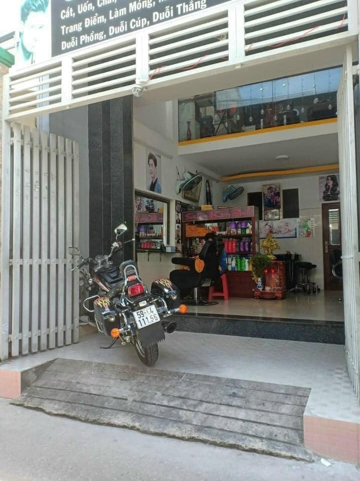 CHỦ NHÀ GẤP BÁN GIẢM CHÀO 200TRIEU. GIÁ CHÀO MỚI 5.6TỶHẺM XE HƠI - CĂN GÓC - KDBB ĐA NGÀNH- CHỦ NHÀ TRƯỚC KD SALON TÓC RẤT ĐÔNG KHÁCH