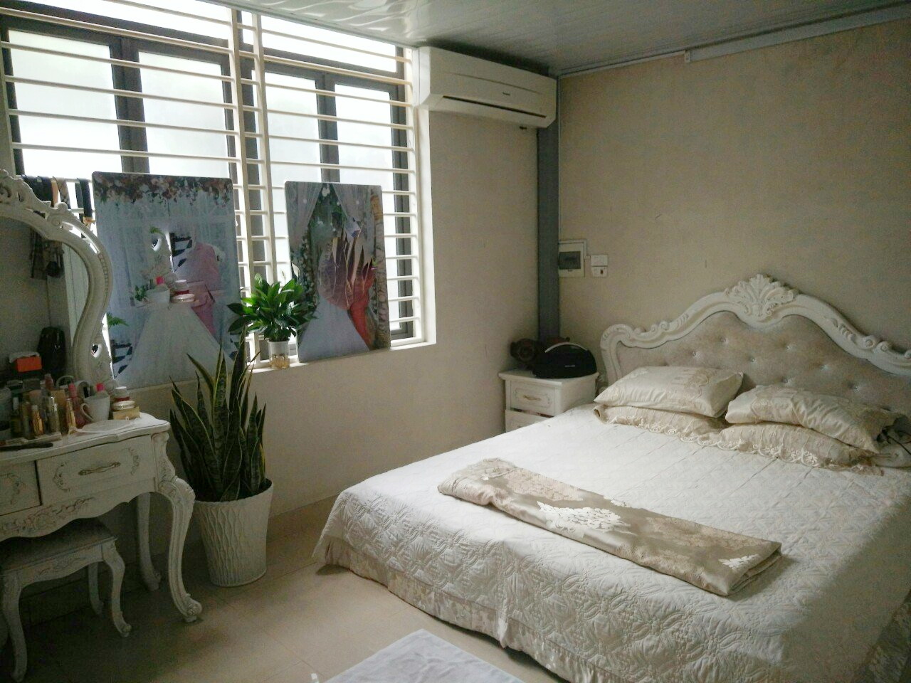 SIÊU SỐC: Bán nhà Định Công 140m mặt tiền 8m Ô tô vào nhà Sân vườn Gần hồ chỉ 5 tỉ