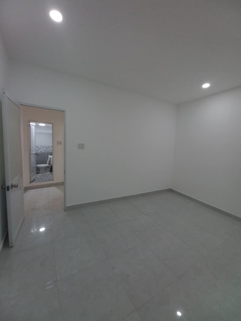NHÀ HẺM CÁCH MẠNG THÁNG TÁM PHƯỜNG 4 TÂN BÌNH NỞ HẬU 43M2  NHỈNH 4 TỶ 3