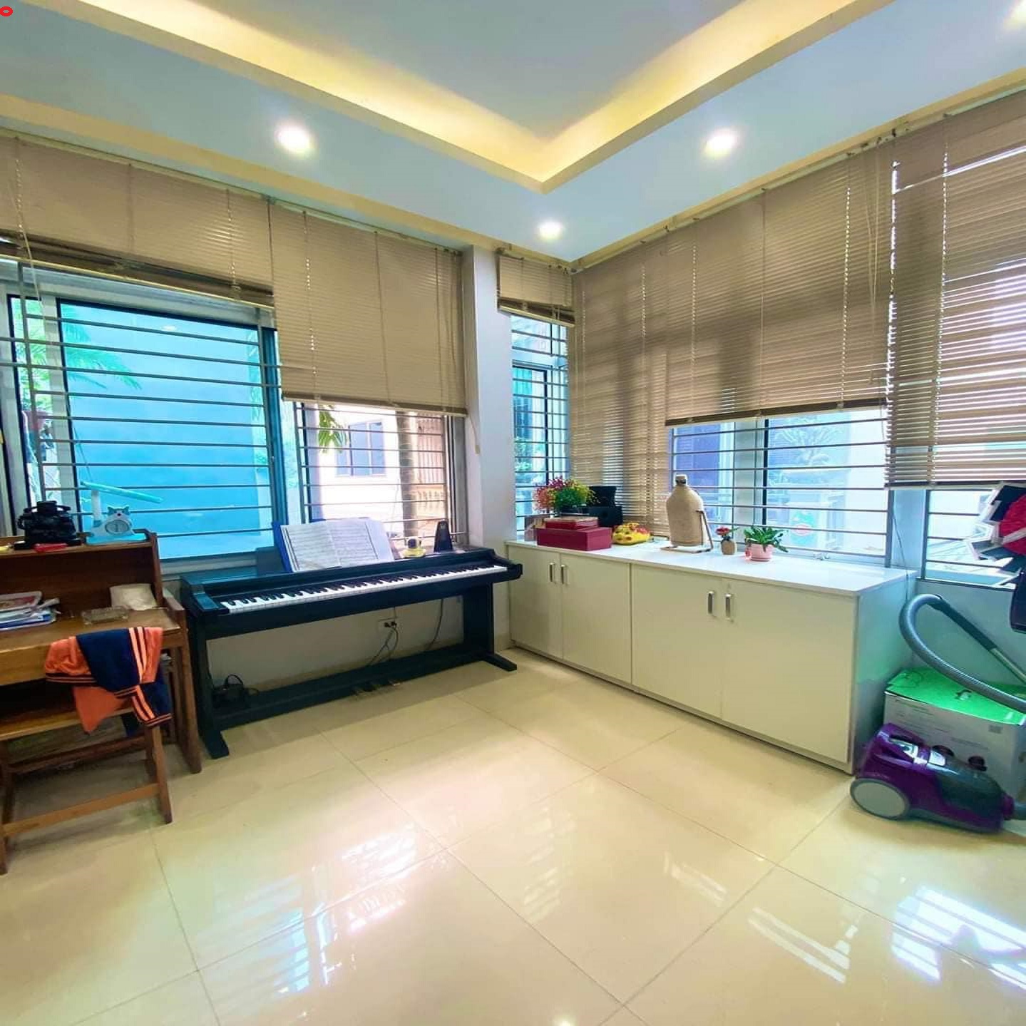 Cần bán nhà Đại Mỗ Nam Từ Liêm. Tặng 90% Nội Thất. DT 38m2 chỉ 4.1 tỷ. Ô tô đỗ gần 15m. 4