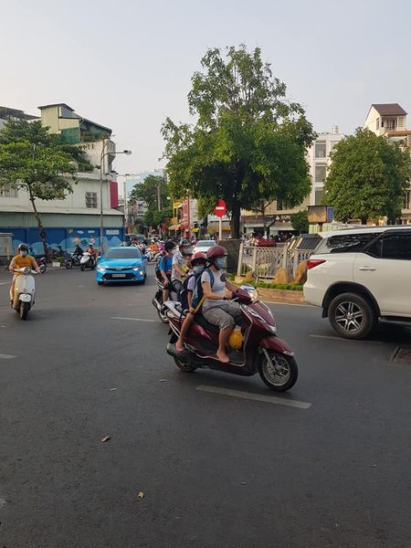 BÁN NHÀ  CÁCH MẠNG THÁNG TÁM MỘT BƯỚC QUA KHU ÚT TỊCH, HOÀNG VIỆT KINH DOANH SẦM UẤT GIÁ NHỈNH 5 TỶ 2