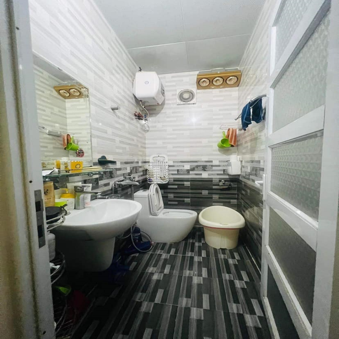 Bán Nhà riêng Đại Linh - Trung Văn. Nhà Dân Xây - Ở Ngay. DT 36m2 Mt 4m giá 3.7 tỷ. Tặng Full Nội Thất. Gần Lương Thế Vinh - Nam Từ Liêm. 3