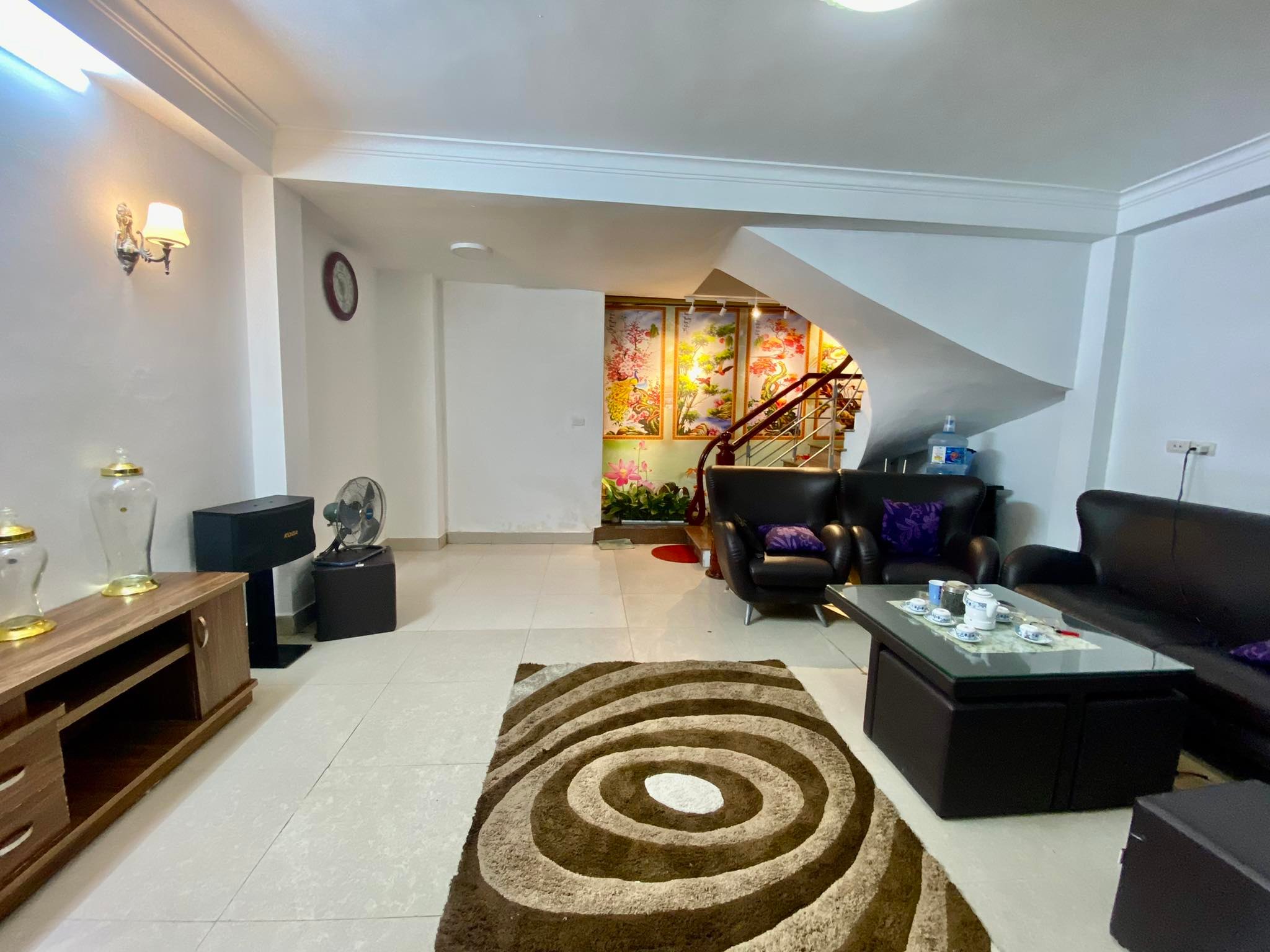 Chính chủ nhà Láng Hạ 40m2 x 6T, ô tô, 2 thoáng, thiết kế châu Âu, nhỉnh 4 tỷ. 3