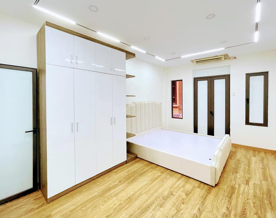 Cần bán gấp nhà phố Đại Từ, Hoàng Mai DT 42m2, giá 3,7 tỷ 2