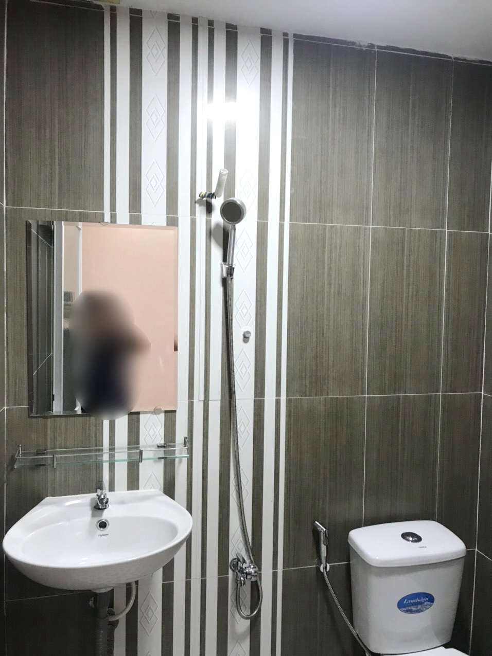 Nhà mới 3.7x11 nở hậu trệt/2 lầu/sân thượng đường Sư Vạn Hạnh Phường 2 Quận 10 4