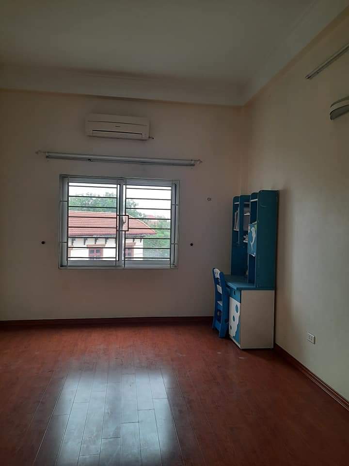 CHỦ CẦN TIỀN  BÁN GẤP NHÀ 3 TẦNG LÔ GÓC YÊN NGHĨA -HÀ ĐÔNG 43M  GIÁ HƠN 2 TỶ 3