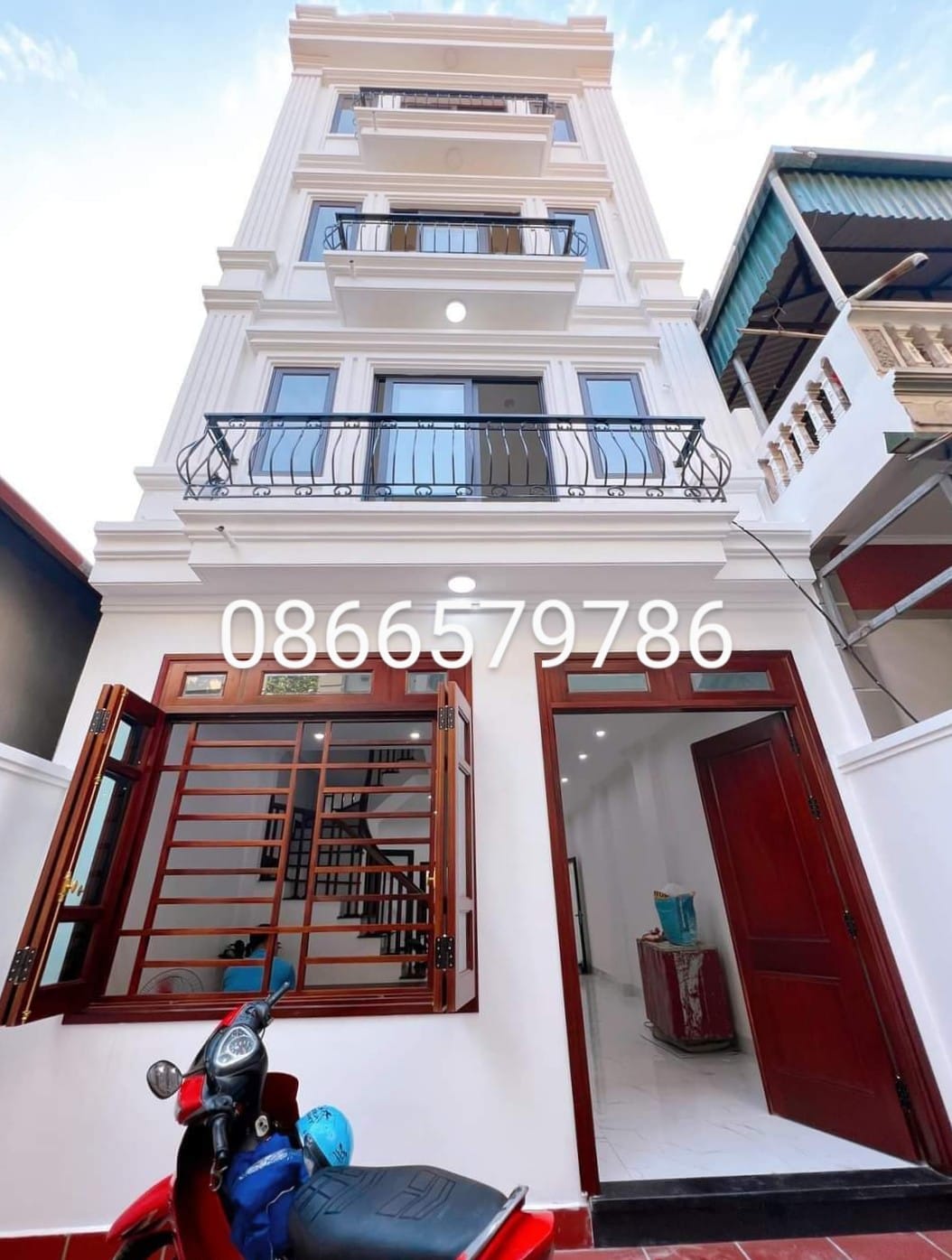 B.Á.N NHÀ BÁT KHỐI - CỔ LINH - LONG BIÊN. NHÀ MỚI THOÁNG, GIÁ RẺ.