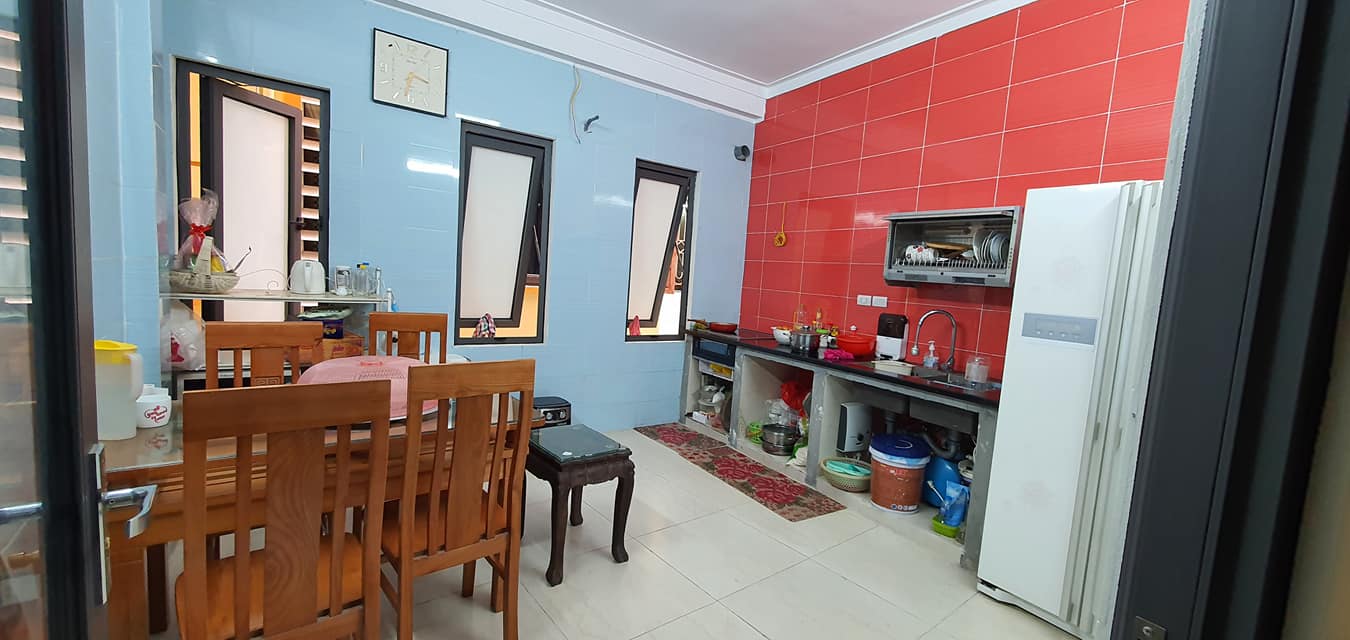 Bán nhà Lương Thế Vinh 6 tầng 35m2 MT 4.5m cách mặt đường 15m giá chỉ 3.7 tỷ 2