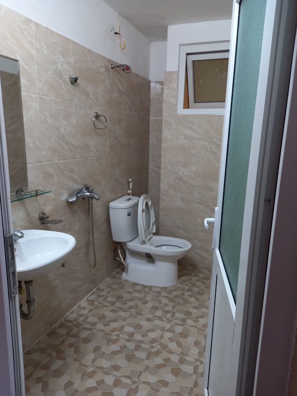 !Tôi định cư nước ngoài cần bán cực rẻ  Nhà mặt phố Mai Dịch 100m2 kinh doanh  sầm uất 2