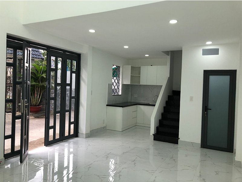NHÀ LÔ GÓC 3 MT-83M2 HẺM XE HƠI P5 GÒ VẤP 2