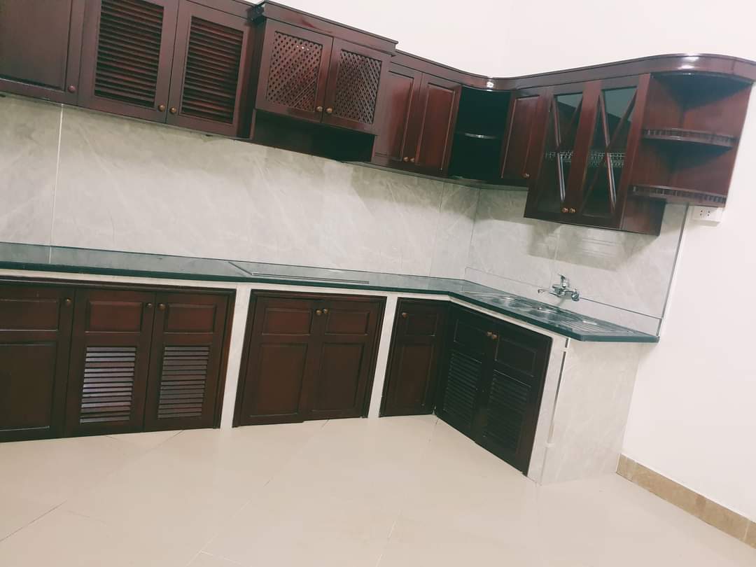 CHỦ CẦN BÁN NHÀ 3 TẦNG LÔ GÓC YÊN NGHĨA -HÀ ĐÔNG 43M  GIÁ HƠN 2 TỶ 2
