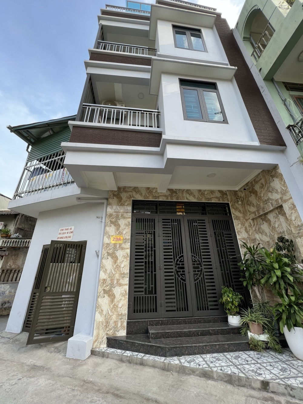 Cần bán Nhà mặt tiền đường Sài Đồng, Phường Sài Đồng, Diện tích 50m², Giá Thương lượng - LH: 0978600980