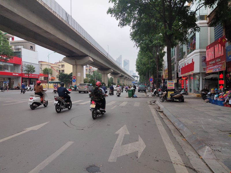 5 TẦNG - 130tr/m2. Bán nhà MẶT PHỐ Hà Đông. 8 LÀN Ô TÔ TRÁNH - Vỉa Hè 8m - Kinh doanh vô địch 2