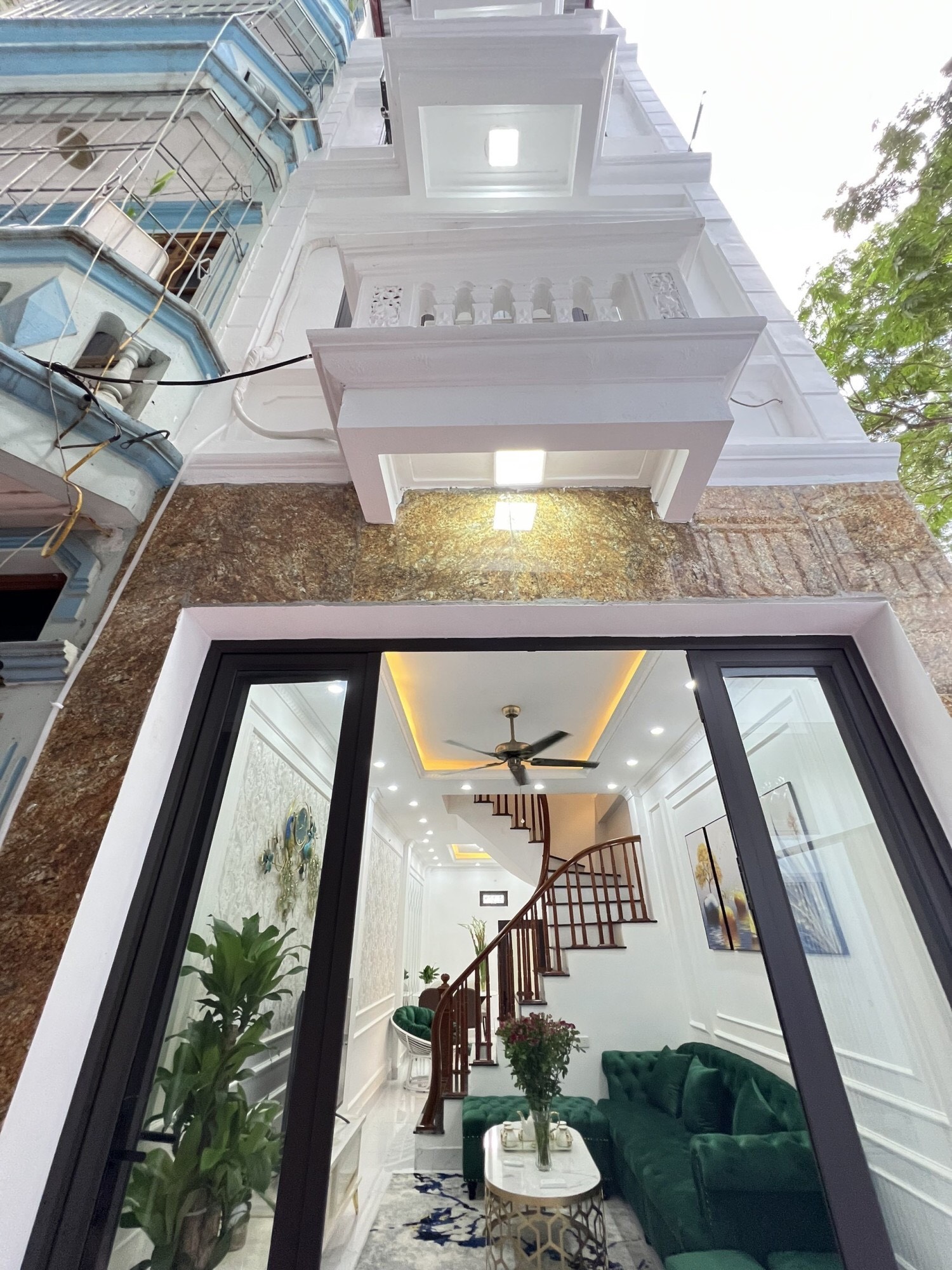 TIN ĐƯỢC KHÔNG?CHỈ CÓ 3,98 TỶ tại CẦU GIẤY CÓ NGAY NHÀ ĐẸP-HIẾM. 5