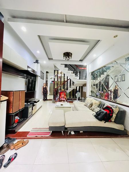 BÁN NHÀ LẠC LONG QUÂN P10 TÂN BÌNH HẺM XE HƠI ĐỖ CỬA NHÀ MỚI Ở NGAY GIÁP QUẬN 10 4