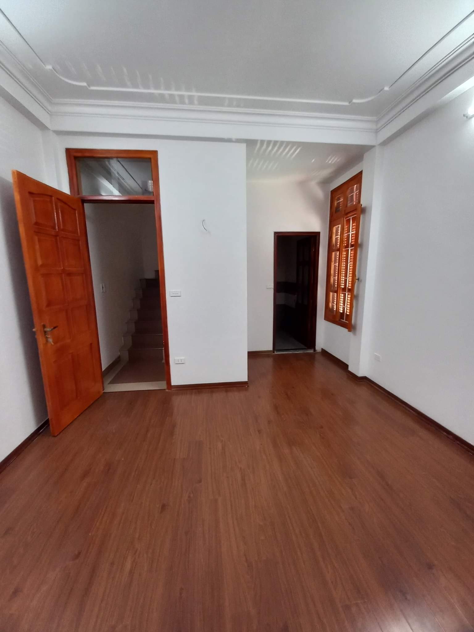 LÔ GÓC AN HÒA 2 THOÁNG - Ô TÔ ĐỖ CỬA- Ô TÔ CON VÀO NHÀ. 2