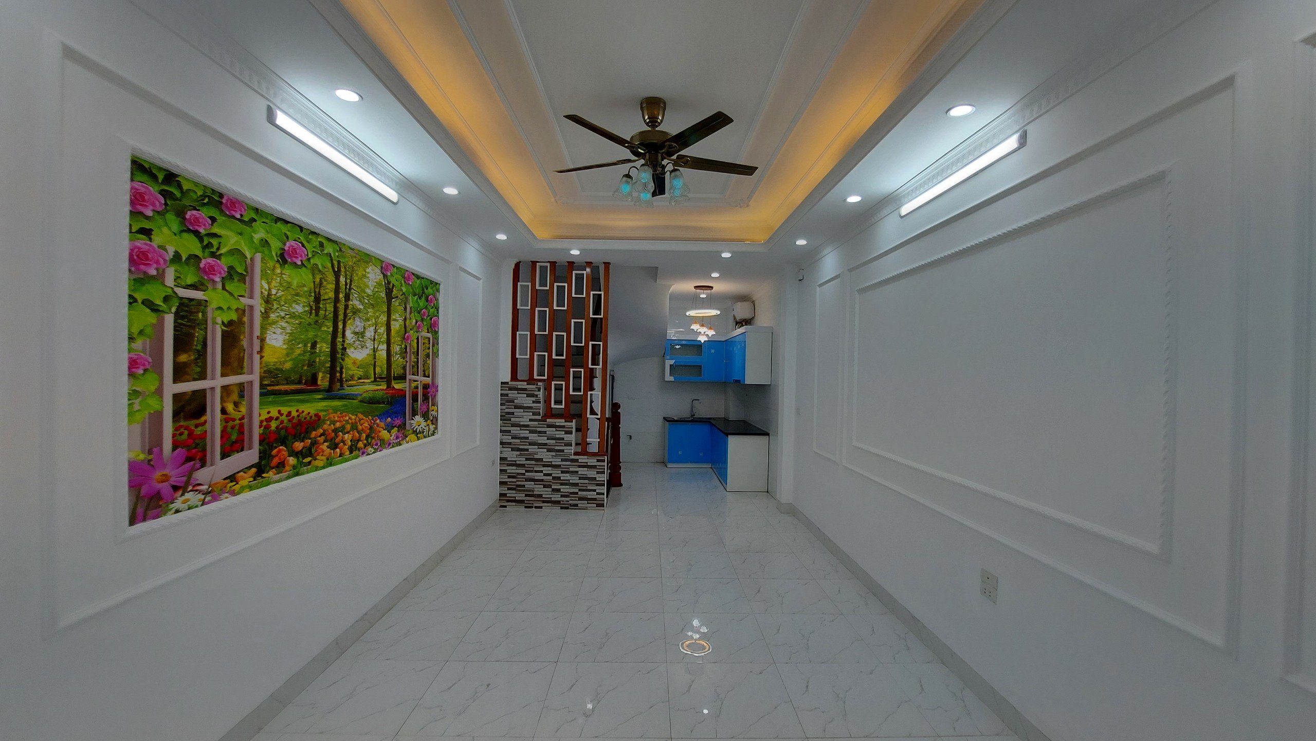 Chính chủ bán nhà 5 tầng, 40m2, có nội thất có sổ đỏ. Tại ngõ Hòa Bình 3, cách đường Minh Khai 80m 3