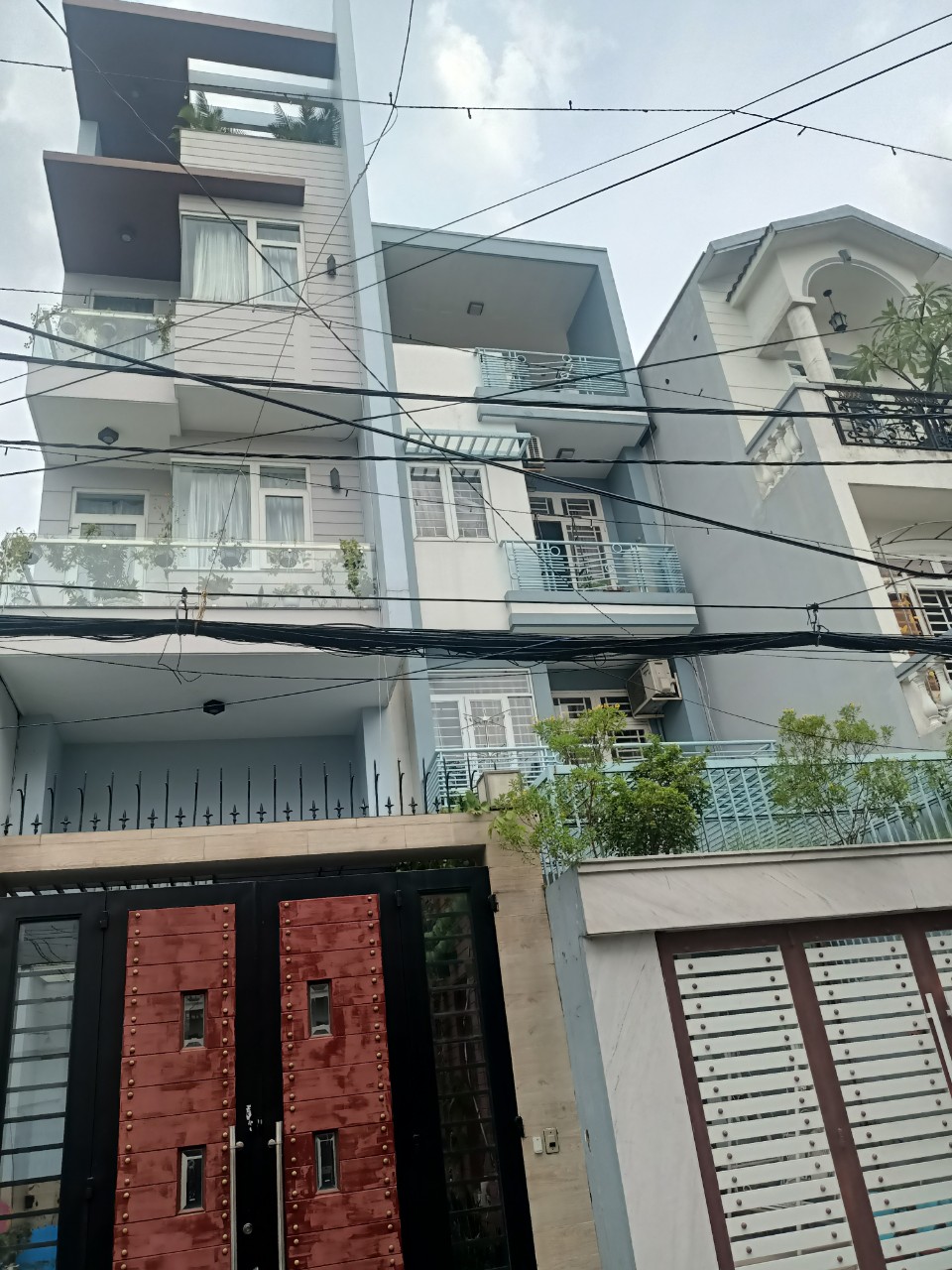 Bán nhà bulding hẻm xe hơi Phạm Văn Chiêu,4 tầng 50m2 ngang 4.5m, nhỉnh 4 Tỷ
