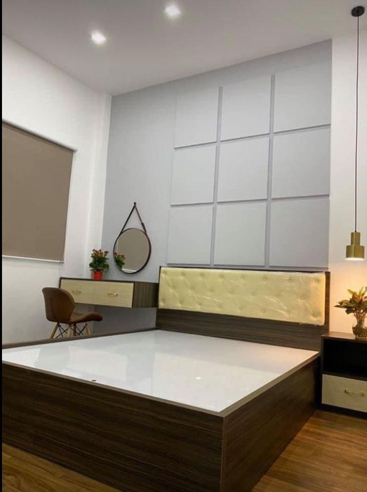 NHÀ LÔ GÓC 3 MT-83M2 HẺM XE HƠI P5 GÒ VẤP 4