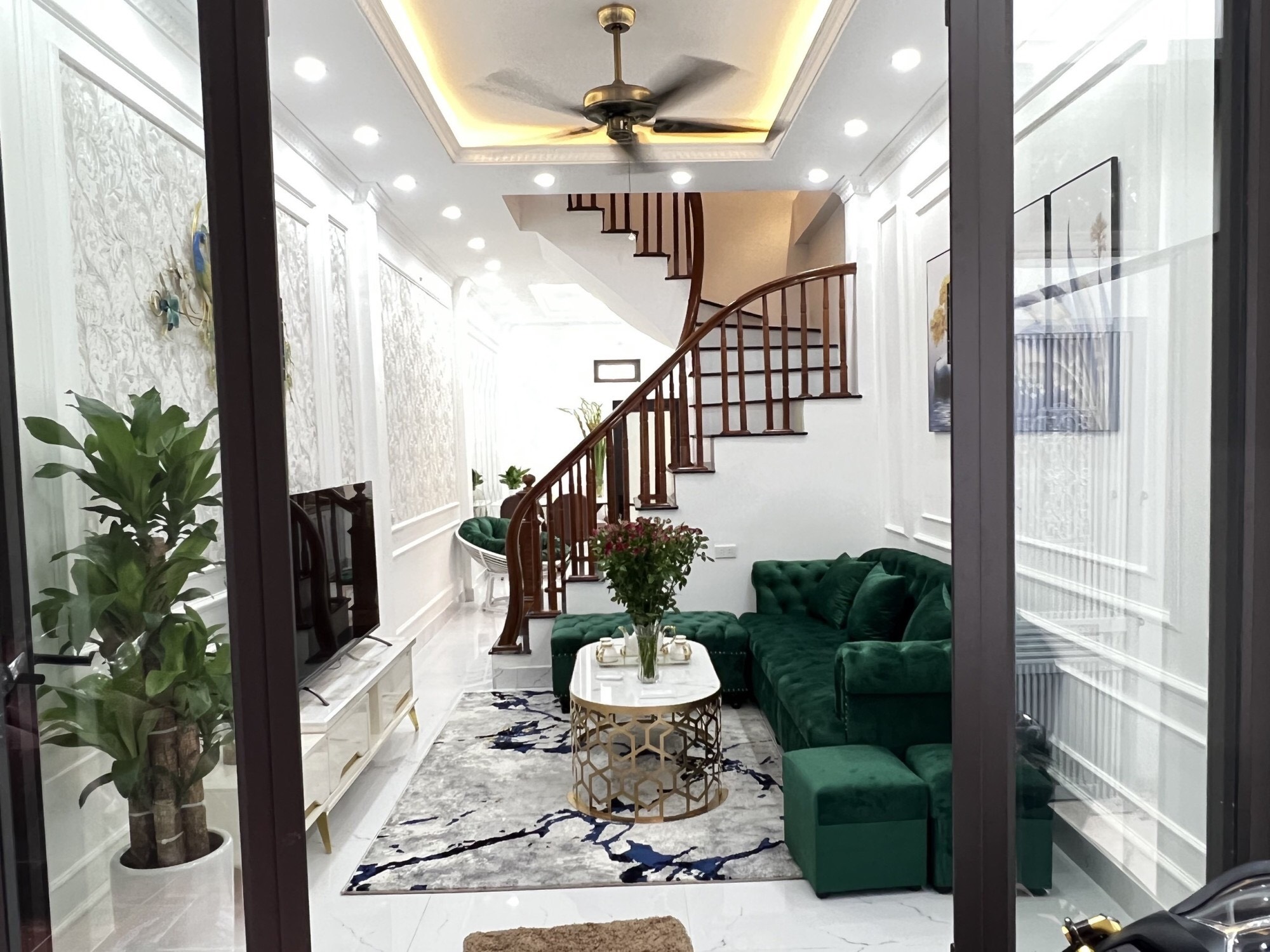TIN ĐƯỢC KHÔNG?CHỈ CÓ 3,98 TỶ tại CẦU GIẤY CÓ NGAY NHÀ ĐẸP-HIẾM. 2