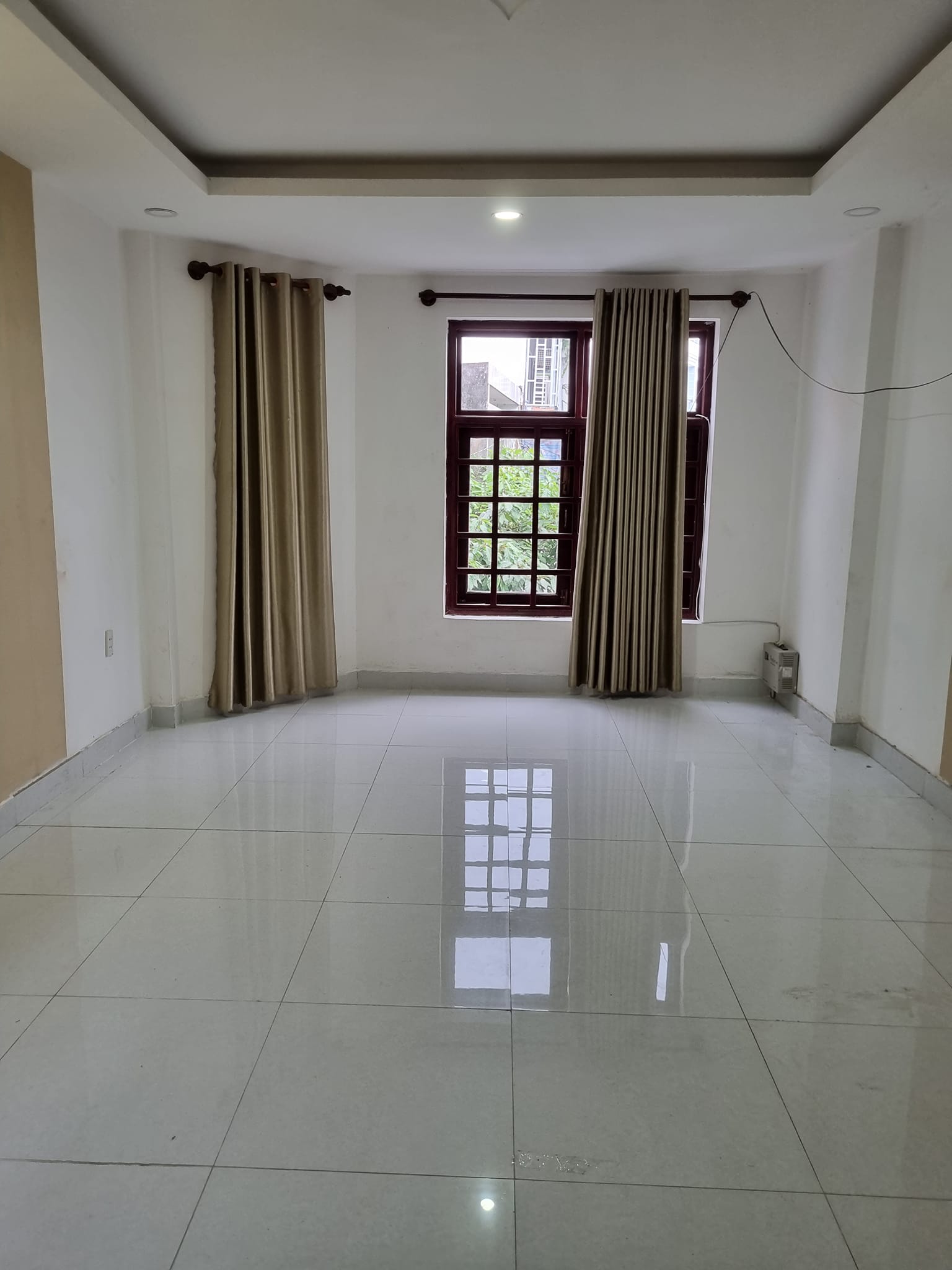 BÁN NHÀ MỚI VÀO Ở NGAY - TRỊNH ĐÌNH TRỌNG - 5 TẦNG - 40M2 - GIÁ 5.7 TỶ 2