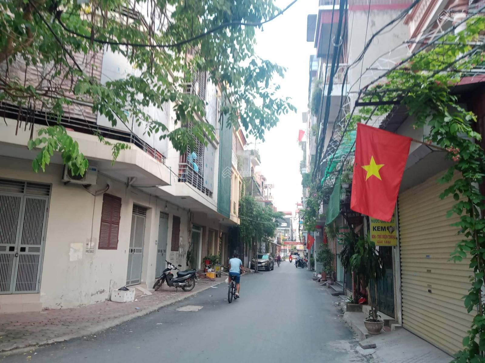Bán đất đầu tư chia lô tại ngã tư Quang Trung – Lê trọng Tấn 130m2 ô tô đỗ cửa
