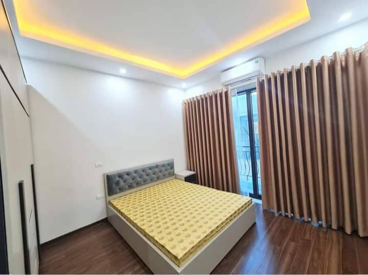 Ô TÔ gần, Phố Khương Trung, 42m2, Mặt tiền 3.8m, Giá 4.5 Tỷ, 0879785710. 3