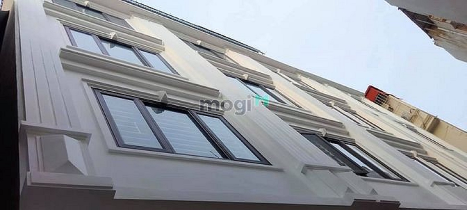 Bán nhà Tây Hồ ngõ 28 Võ Chí Công 33m x 5Tầng, 4.2 tỷ MT 3.6m nhà MỚI