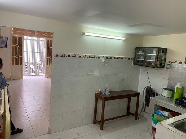 BÁN NHÀ KHU VỰC LẠC LONG QUÂN PHƯỜNG 10 TÂN BÌNH KHU DÂN CƯ ĐÔNG ĐÚC NHỈNH 4 TỶ 4