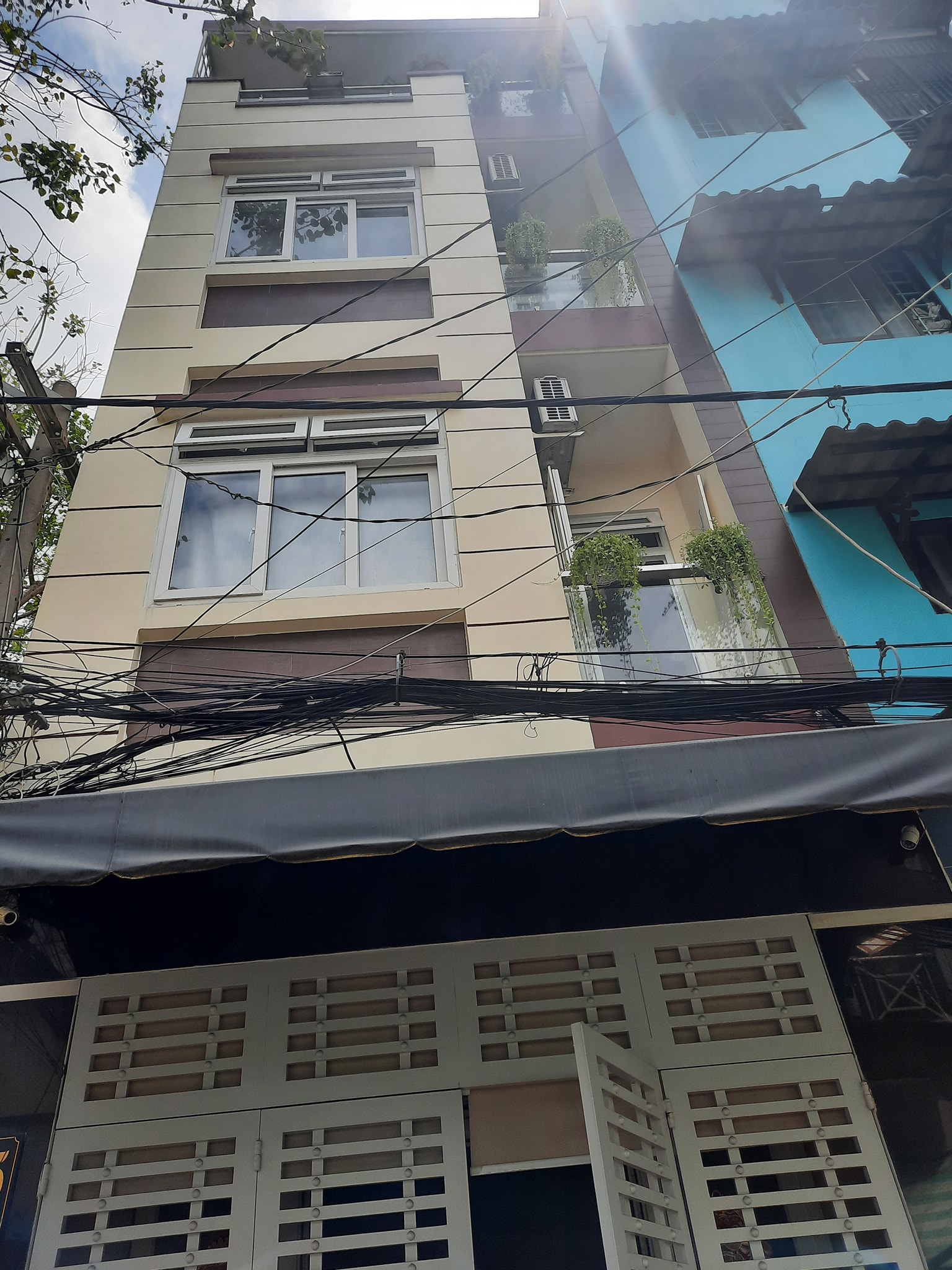 TÔI CÓ VIỆC CẦN BÁN CĂN NHÀ Ở ĐƯỜNG TRẦN VĂN QUANG, GIÁ 6 TỶ