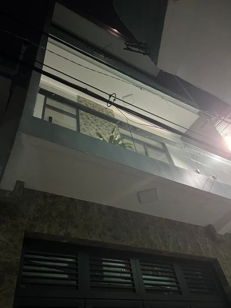 NHÀ MỚI ĐẸP LUNG LINH - NGANG BỀ THẾ GẦN 5M - HẺM MÉM XE HƠI - NGAY VÒNG XOAY LĂNG CHA CẢ 2