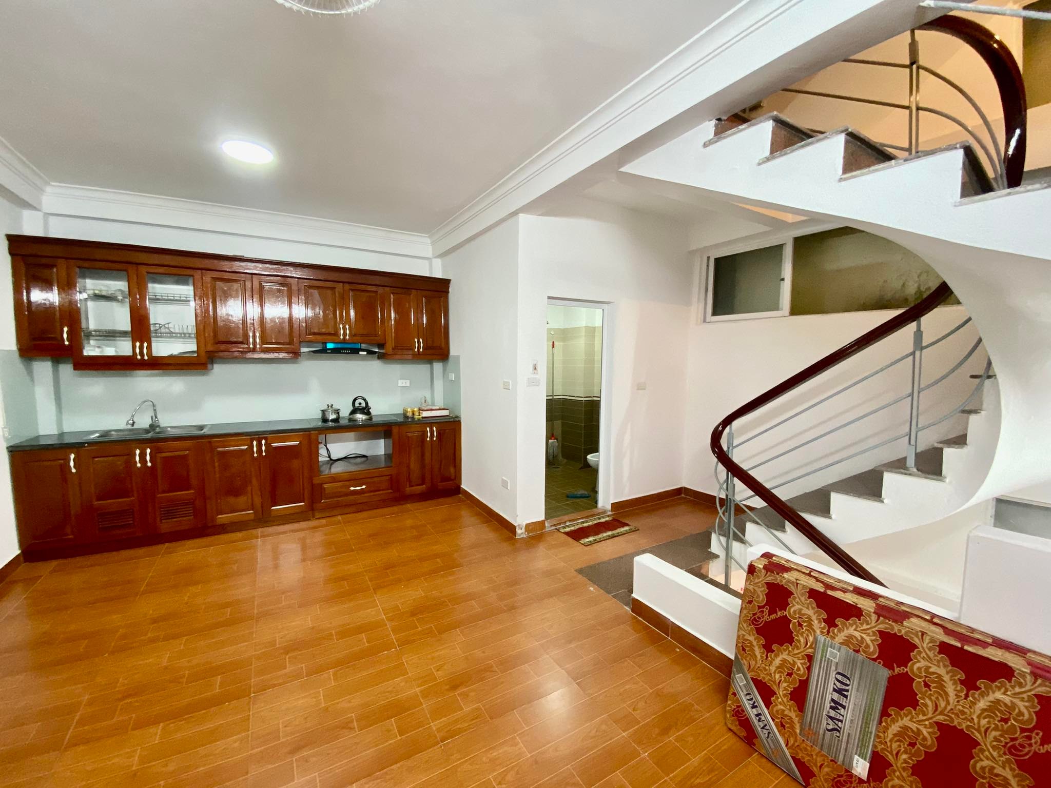 Chính chủ nhà Láng Hạ 40m2 x 6T, ô tô, 2 thoáng, thiết kế châu Âu, nhỉnh 4 tỷ. 4