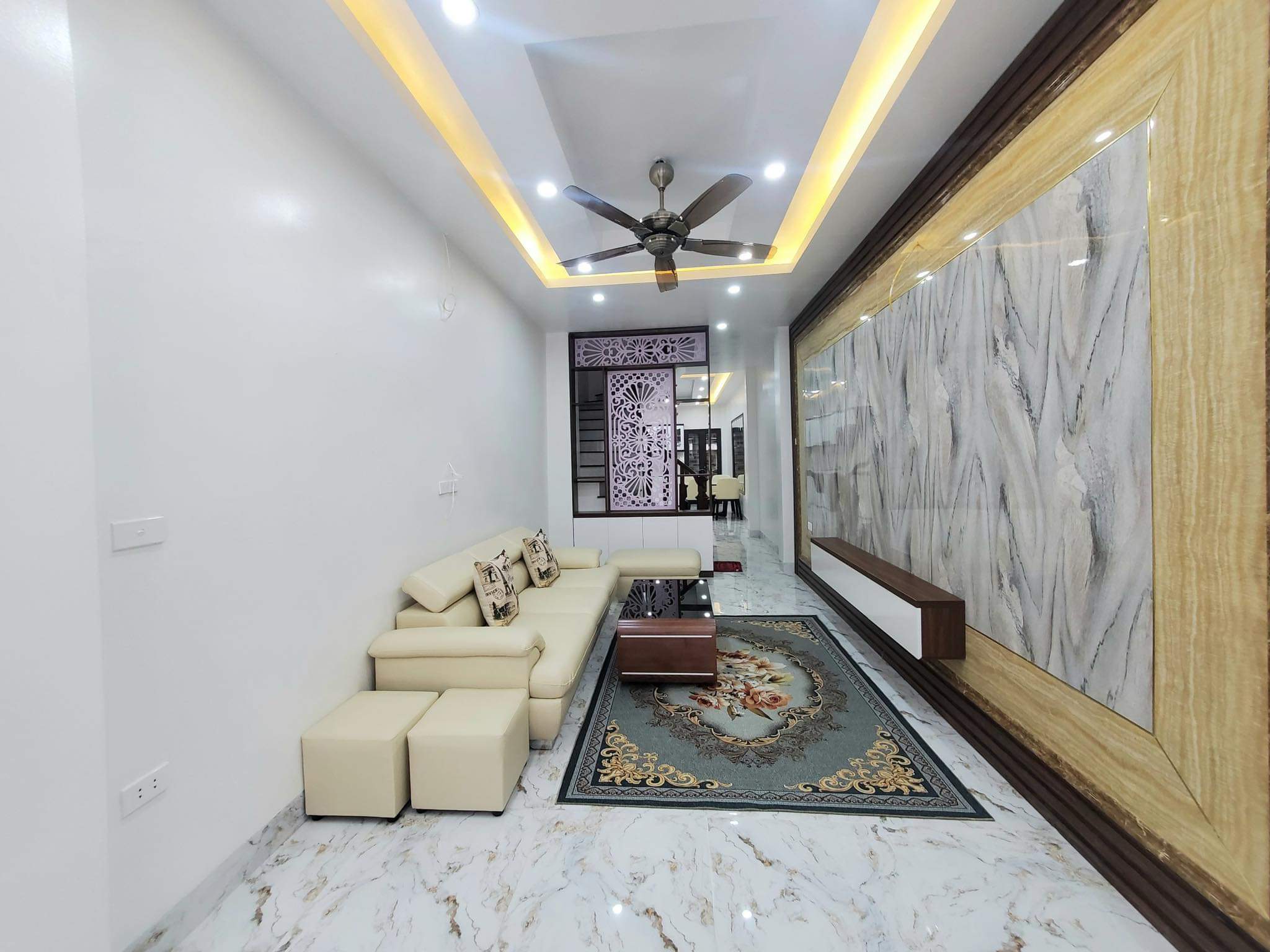 Bán nhà Dương Văn Bé, quận Hai Bà. Vị trí đẹp gần sát Time City, dt38m2. Chỉ 3.9 tỷ.