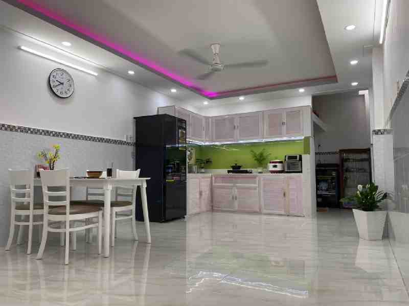 Hẻm XH, / Võ Văn Ngân, Ngang 4m ( 72m2 ), Nhà đẹp, nhỉnh 5 tỷ