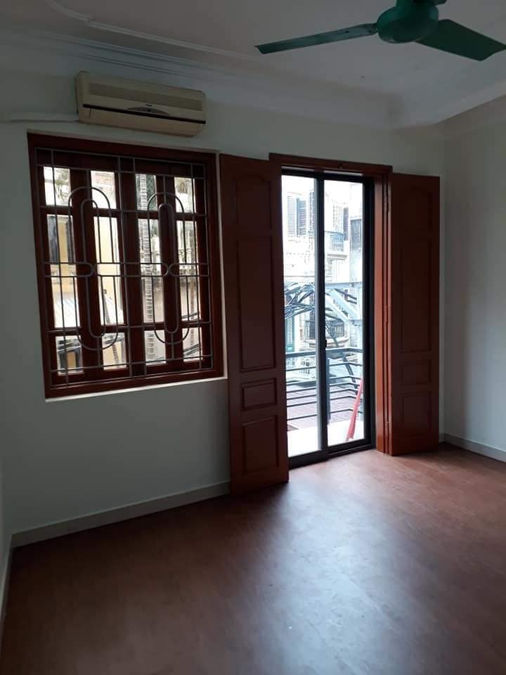 Hậu EURO, chủ bán gấp nhà Lê Đức Thọ, dòng tiền 30tr/th, ô tô đỗ cửa, ngõ thông, Dt 45m, giá 43 tỷ 2