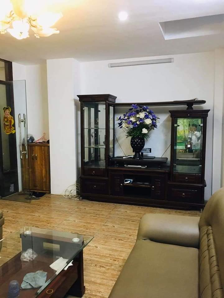 Cần bán Nhà riêng đường Ái Mộ, Phường Ngọc Lâm, Diện tích 37m², Giá 2850000 Tỷ - LH: 0986465965