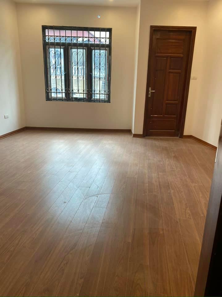 Cần bán Nhà riêng đường Chính Kinh, Phường Nhân Chính, Diện tích 38m², Giá 4 Tỷ - LH: 0927879989 4